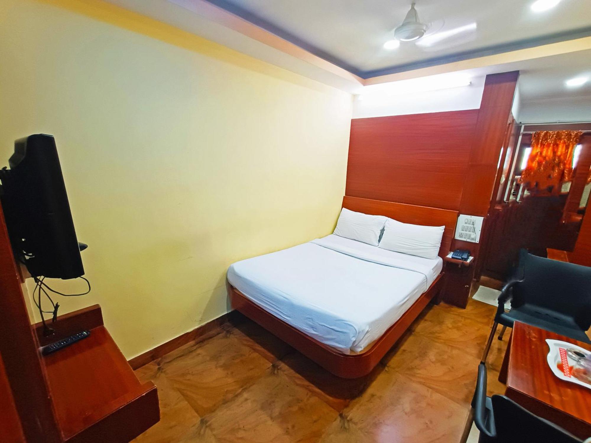 Pavithra Paradise Hotel Bangalore Ngoại thất bức ảnh