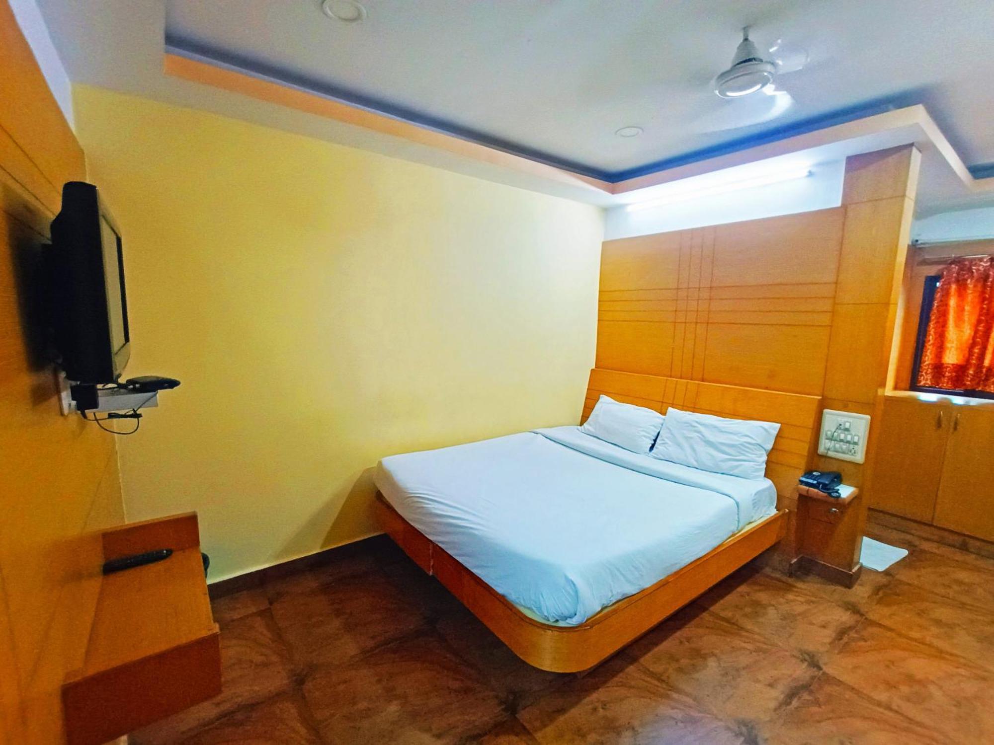 Pavithra Paradise Hotel Bangalore Ngoại thất bức ảnh