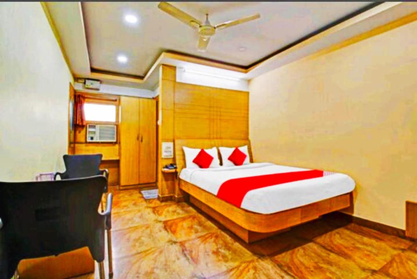 Pavithra Paradise Hotel Bangalore Ngoại thất bức ảnh