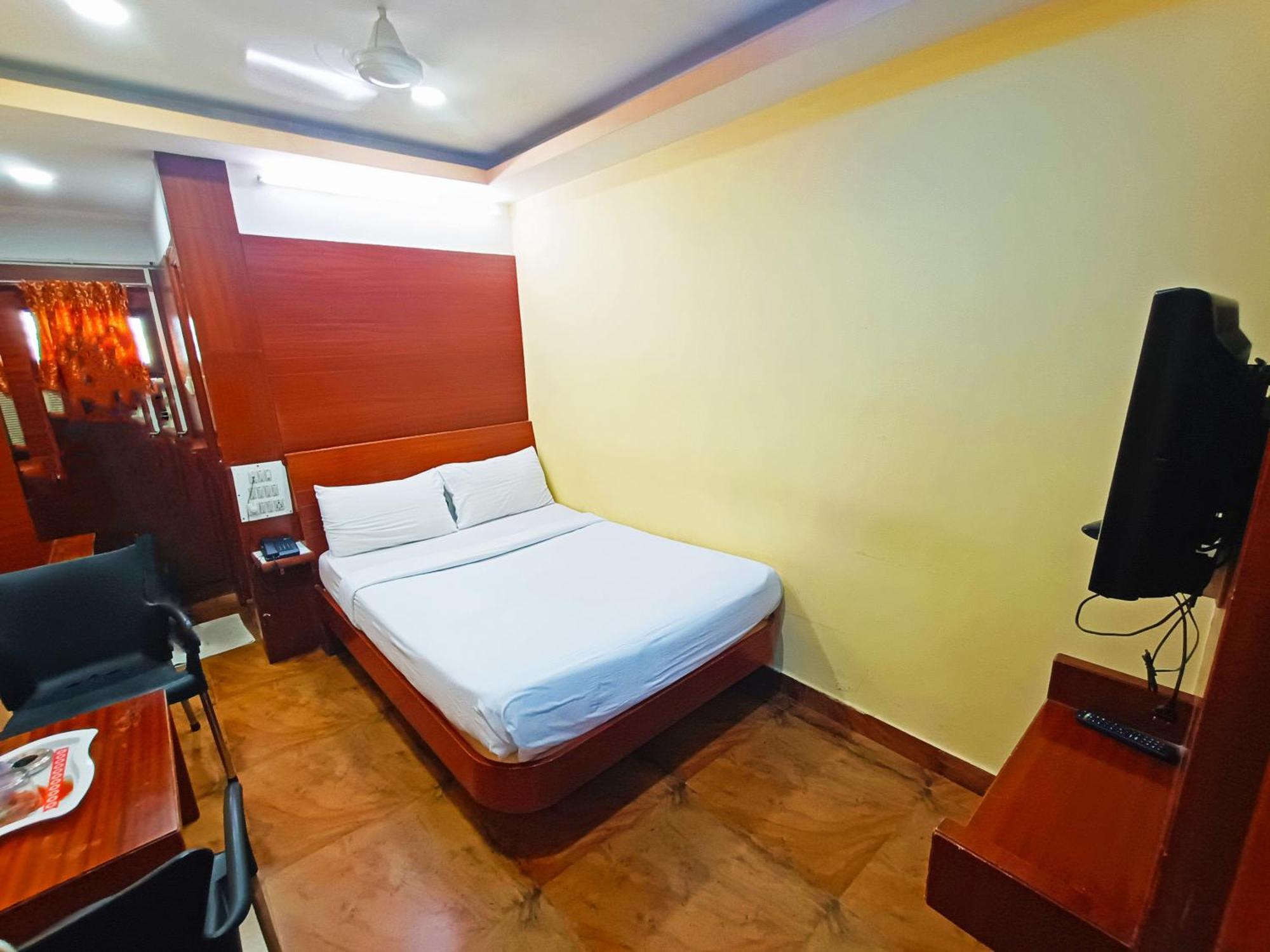 Pavithra Paradise Hotel Bangalore Ngoại thất bức ảnh